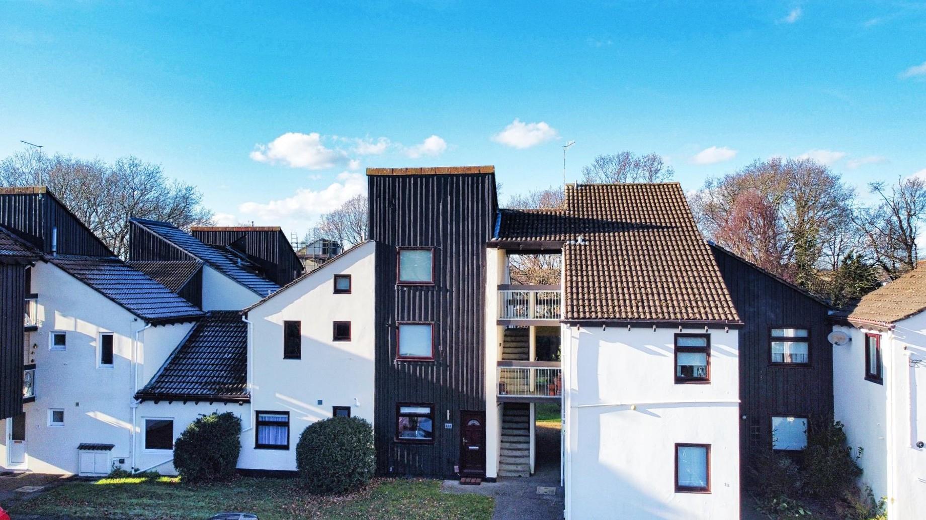 1 Bedroom Apartment Tree Hamlets, Upton, Poole